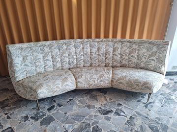 Divano da salotto con poltroncine