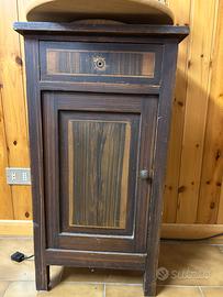 Mobiletto / comodino in legno