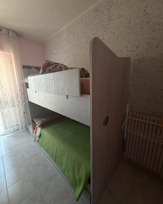 Letto a castello in legno come nuovo