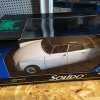 Citroen Ds 1/18 solido diabolik