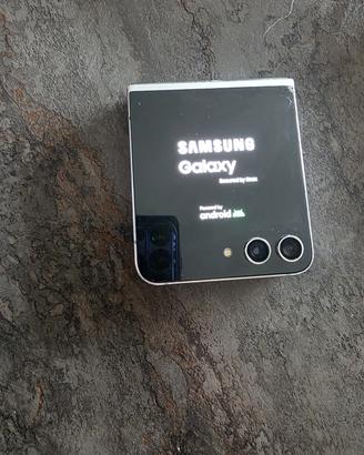 samsung galaxy z flip 5 256gb per ricambi 