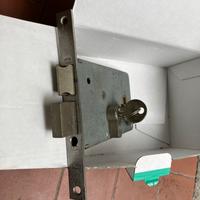 Serratura inox MG  cricca + 2 giri chiusura