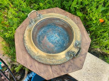 Braciere antico-portabraciere ottagonale in legno.