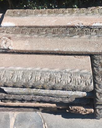 Cordoli decorativi in cemento  per giardino