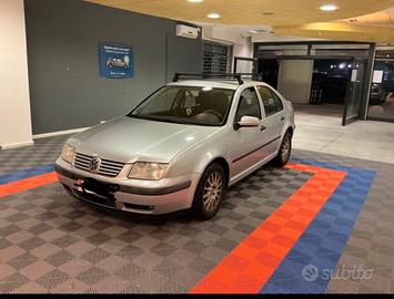 Volkswagen Bora 1.6 benzina
