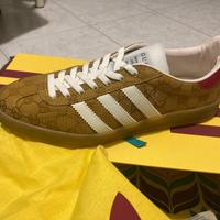 Adidas Gucci, numero US 10- UK 9 1/2