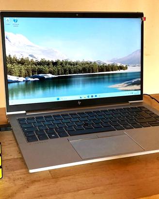 HP ELITEBOOK G8 14" i5 11a Gen. schermo nuovo