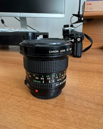 Canon FD 20mm f/2.8 Grandangolo