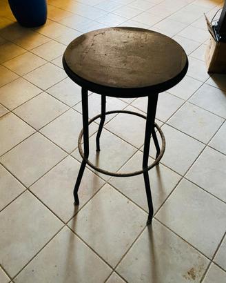 Sgabello da bar vintage in metallo e legno