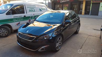 Peugeot 308 1.6 TDI modello Allure.