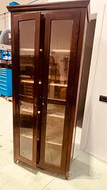 Libreria cristaliera antichita