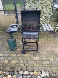 Barbecue a gas