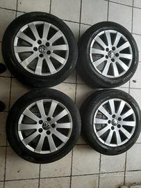 Cerchi il lega Volkswagen 16'' con gomme Pirelli