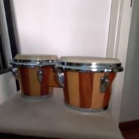 Bongo strumento musicale a percussione