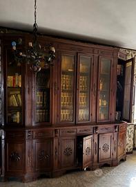 Mobile antico in legno massello con vetrina
