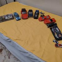 Modelli di auto e aereo