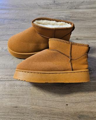 Scarpe invernali da donna con pelo. NUOVI n. 41