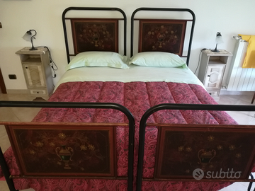 Letto matrimoniale antico