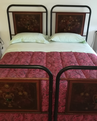 Letto matrimoniale antico