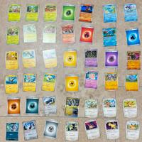 carte pokemon di vario tipo