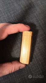 accendino Cartier placcato d'oro