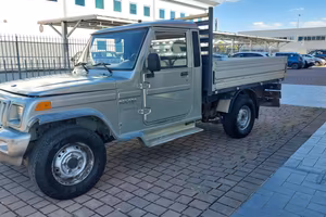 MAHINDRA Bolero 2.5 CRDe 2WD Pick Up Cassone F