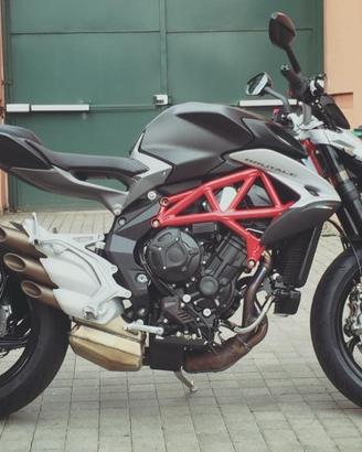 Brutale 800