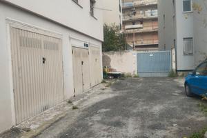 Box auto garage