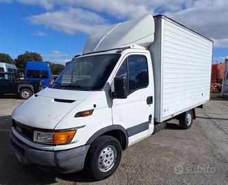 Iveco Daily 35 S13 con furgonatura