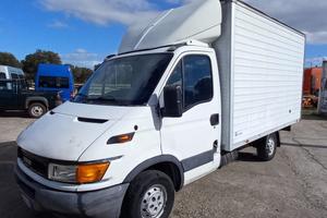 Iveco Daily 35 S13 con furgonatura