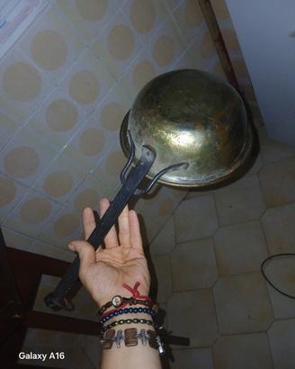 oggetto in ottone vintage