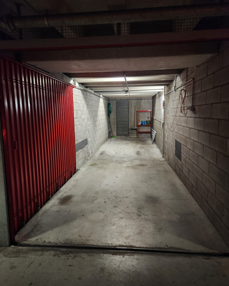 Doppio box auto in centro a Trieste