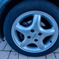 Cerchi 15" Opel Corsa con gomme invernali