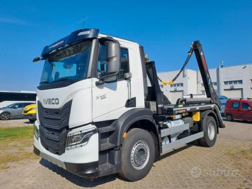 IVECO AD200X34 ON PLUS