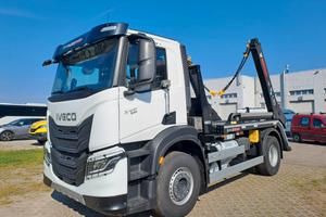 IVECO AD200X34 ON PLUS
