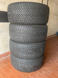4 Gomme pneumatici invernali 235 40 19