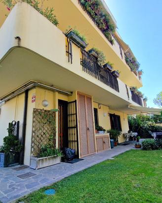 Ampio appartamento duplex con giardino privato