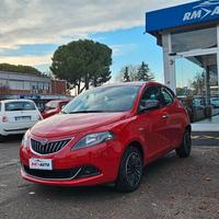 Lancia Ypsilon 1.0 benzina Hybrid