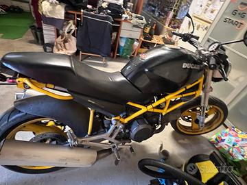 Ducati moster 600
