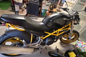 Ducati moster 600