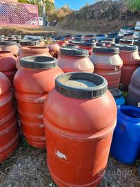 Fusti in plastica da 200 lt e 50 lt