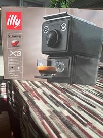 Macchina caffè illy x 3 NUOVA