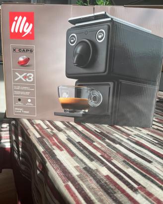 Macchina caffè illy x 3 NUOVA