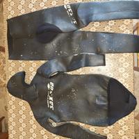 Tuta da sub mimetizzato +scarpette pinne in carbon
