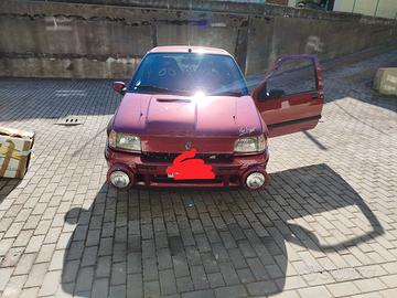 Renault clio 1.816v