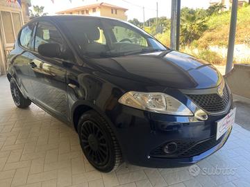 Lancia Ypsilon 1.2 69 CV 5 porte Elefantino Blu