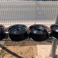 Cerchi in ferro da 14 Pollici