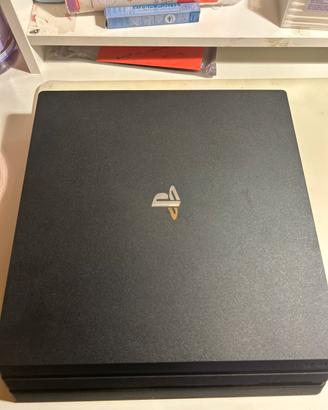 ps4 pro 1tb perfettamente funzionante