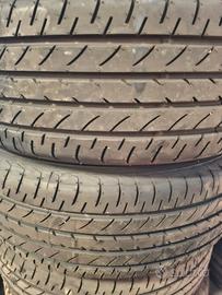 gomme Yokohama  225/60 18 100h