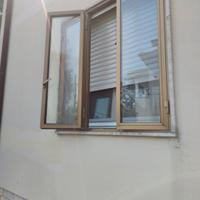 Finestre in alluminio con doppio vetro 